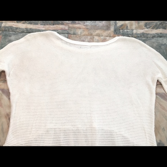 American Eagle Cream Ruffle Hi-Lo Hem Sweater (XS) - Picture 7 of 8
